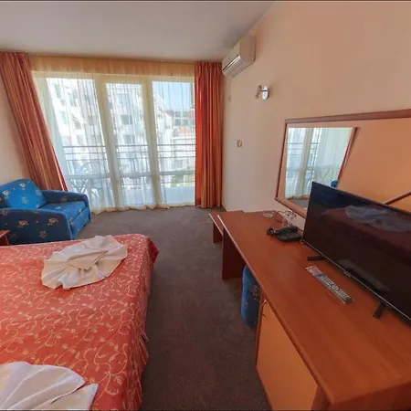 Peshev Family Vlas Hotel 3*
