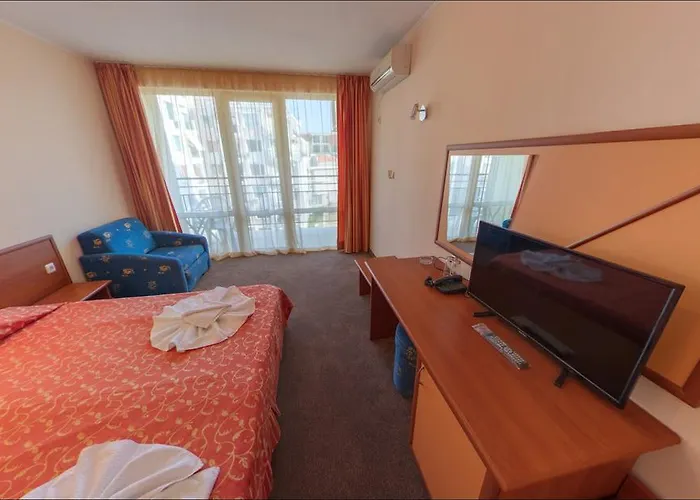 Peshev Family Vlas Hotel 3*